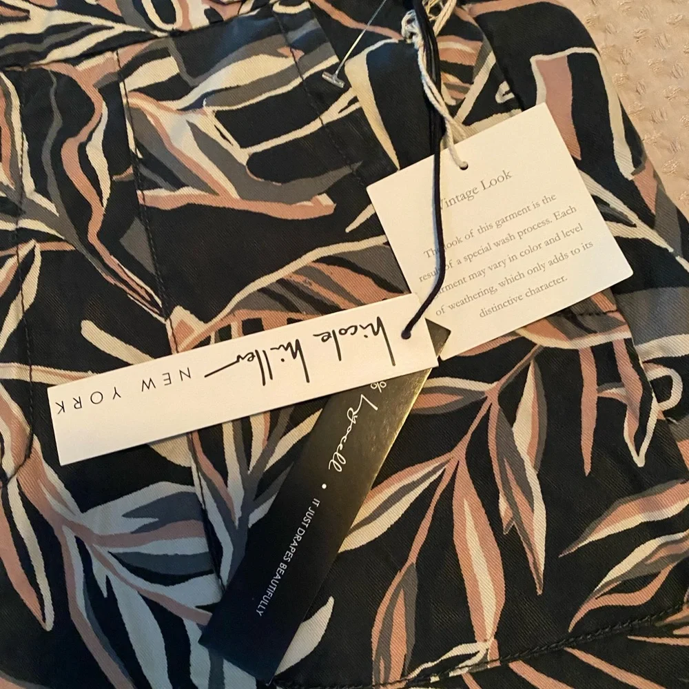 Nicole Miller New York Leaf Print Pants - Picture 5 of 14